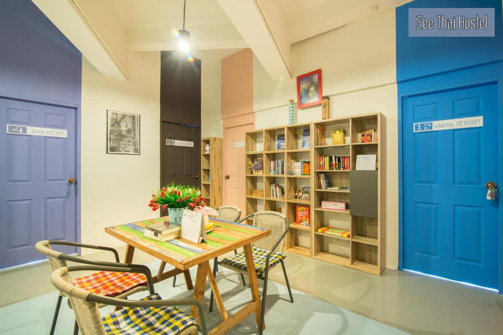Zee Thai Hostel photo 3