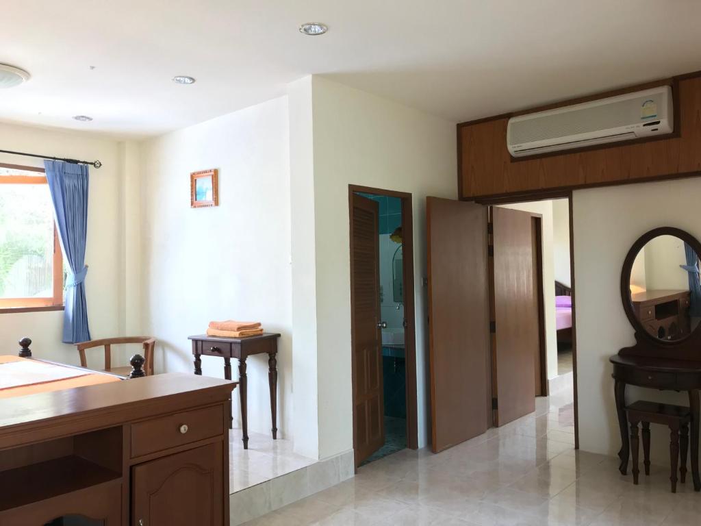 Sunrise Bungalow photo 3