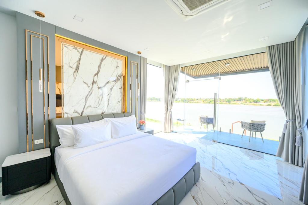 Sararin Luxury Villas photo 2