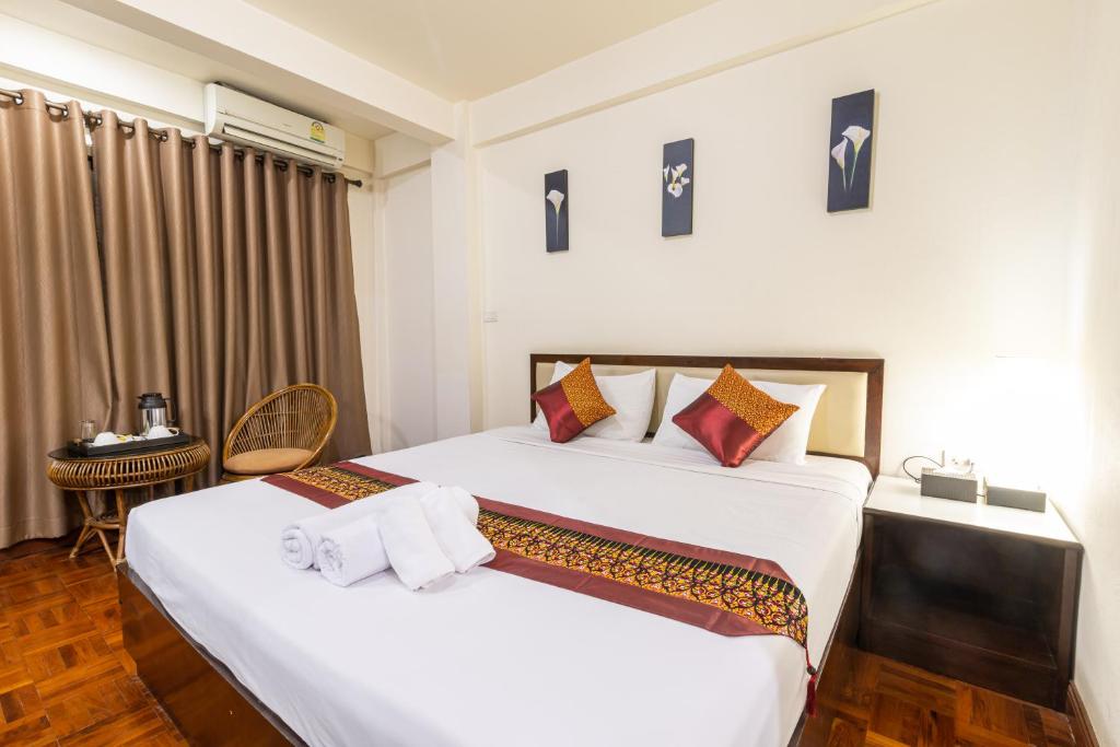 The Palm Garden Hotel photo 2