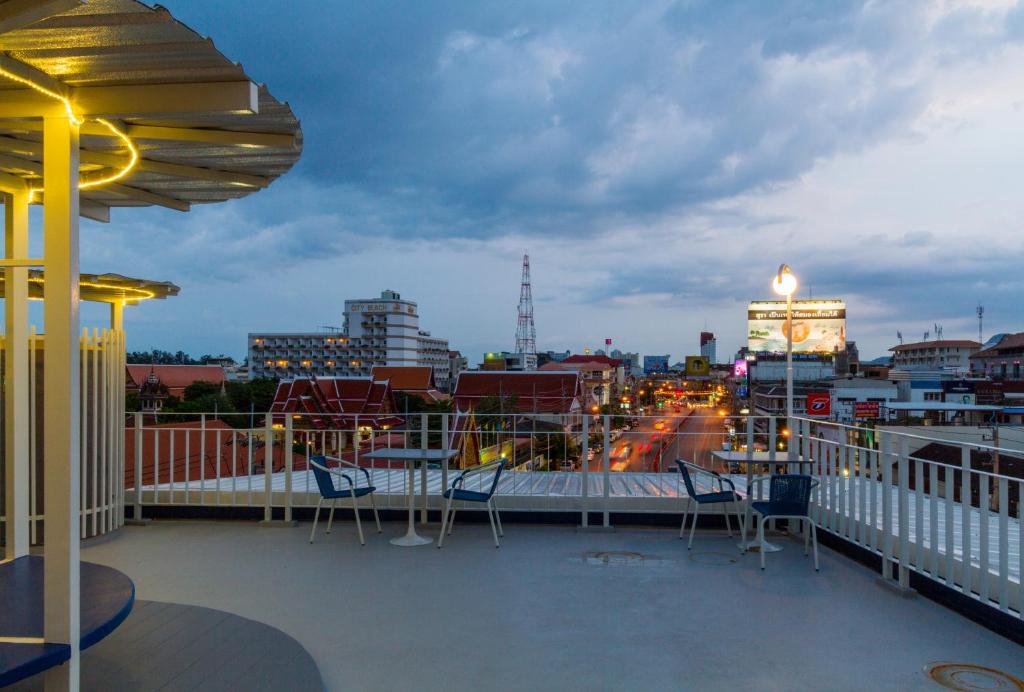 The Moon Hostel Huahin — photo 1