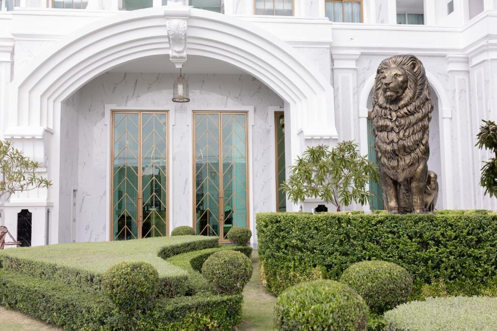 The Empire Tower Pattaya — photo 1