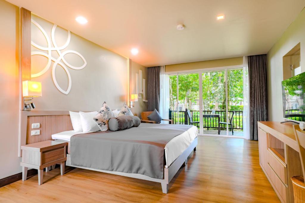 SENTIDO Khao Lak photo 2