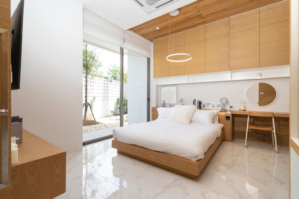 Aesthetic 3 Storey Villa Residence A23 photo 2