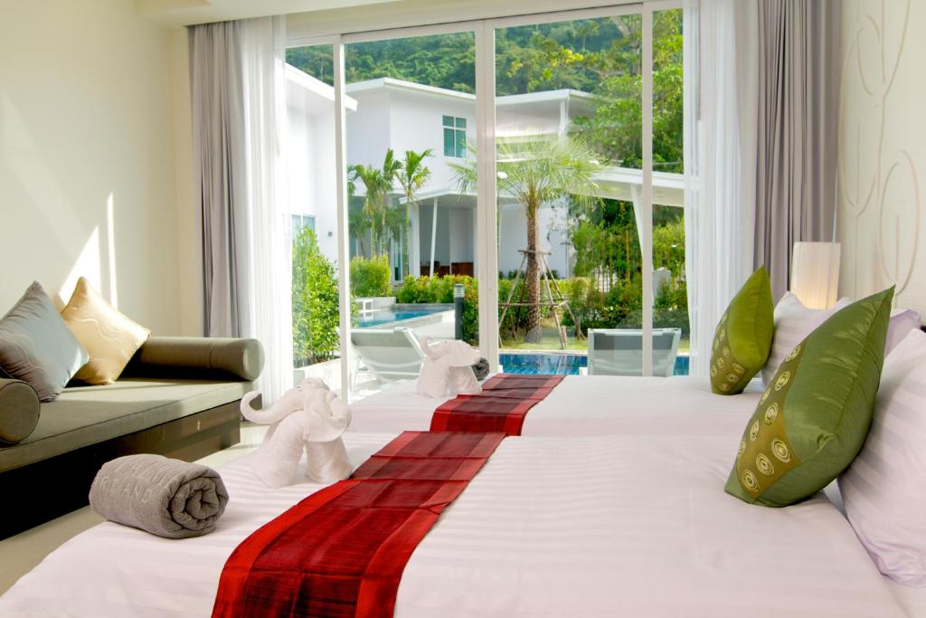 The Palmery Resort photo 2