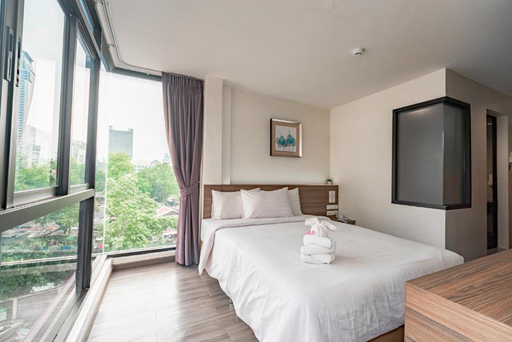 Sovereign Group Hotel at Pratunam photo 2
