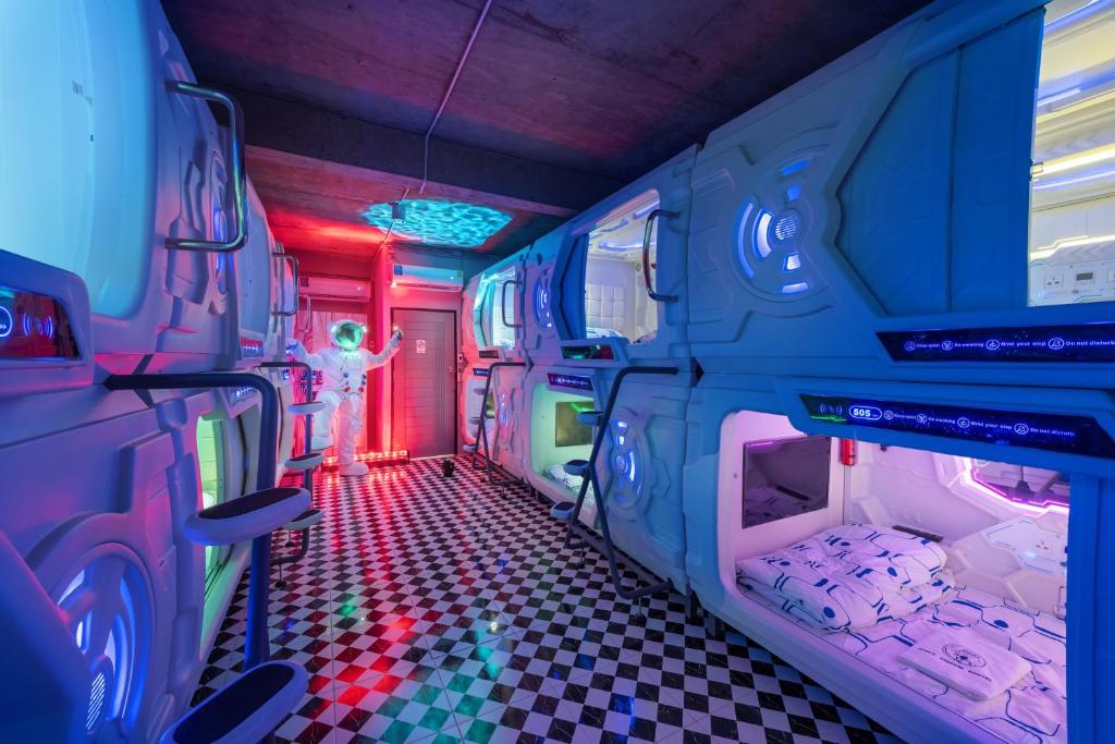 Space Station Hostel photo 2