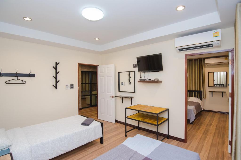 Riverview Loft house photo 2