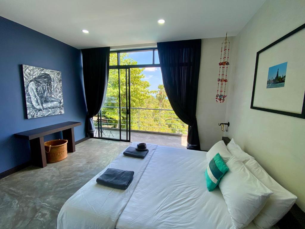 Ko Samui Seaview pool villa Paris with car photo 2