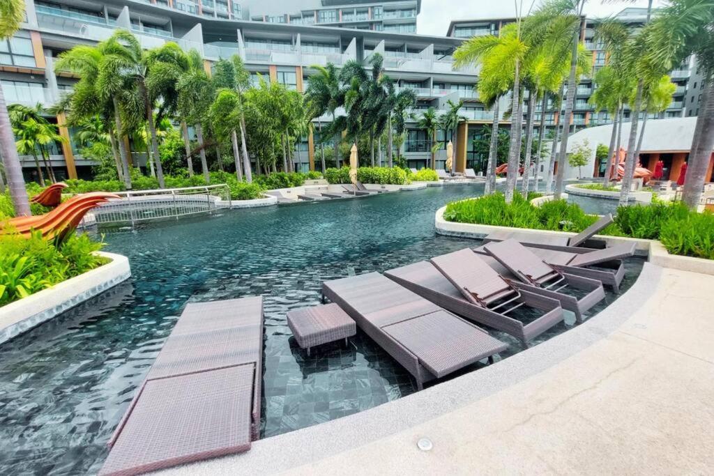 Seaview Condo In 5 Star Resort MG1 — photo 1