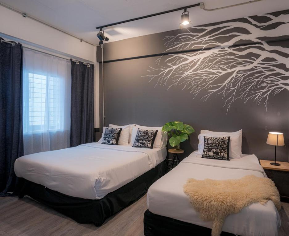 2 Bedrooms 1 living room near Old City photo 2