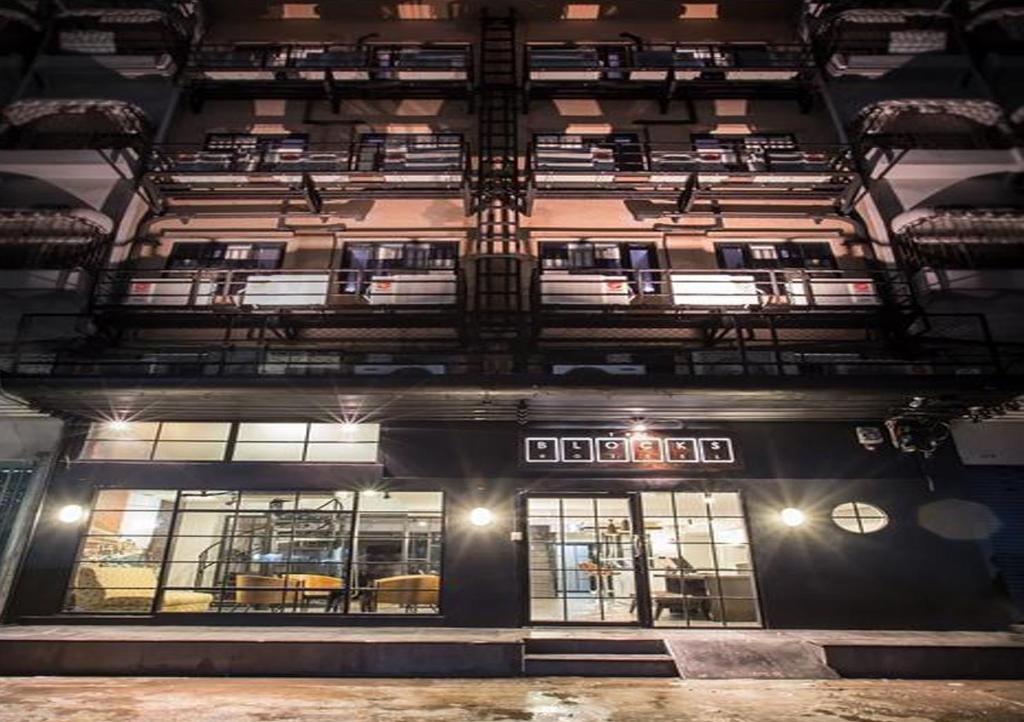 The Blocks Hostel Sukhumvit 10 — photo 1