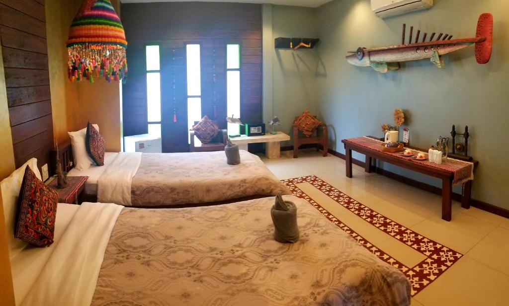 Soi One Boutique Bedrooms photo 3