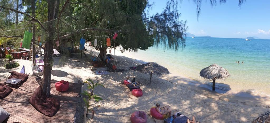 Sabai Sabai Beach Bungalows photo 2