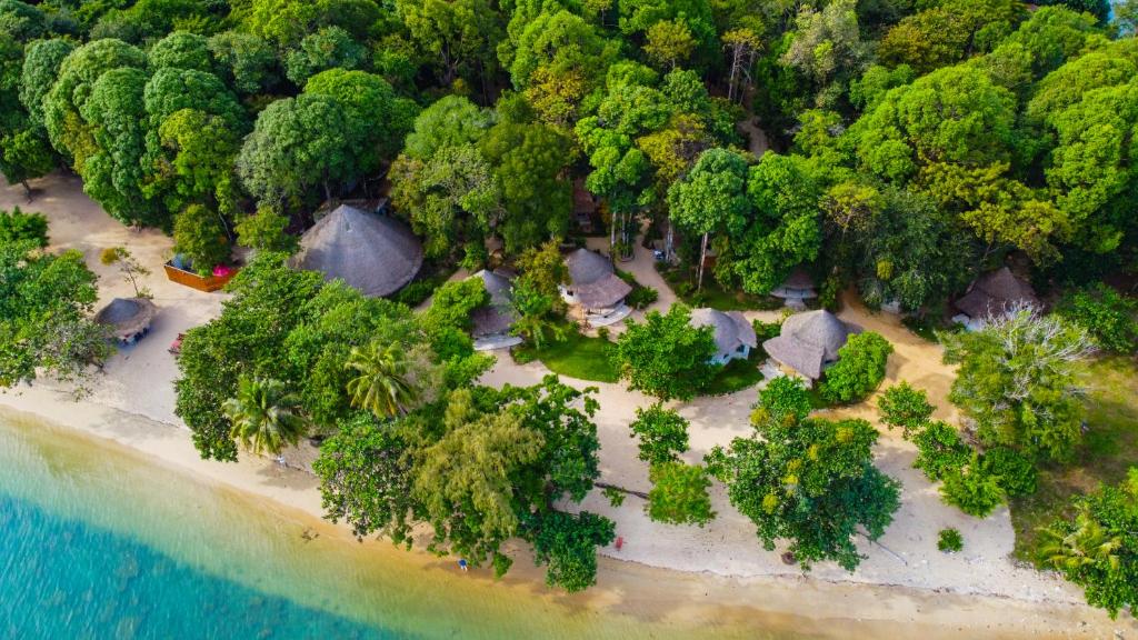 The Tropical Beach Resort — photo 1