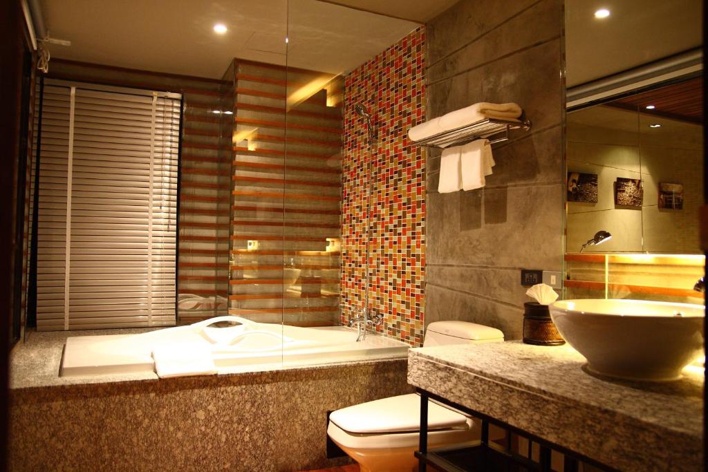 The Fusion Suites photo 3