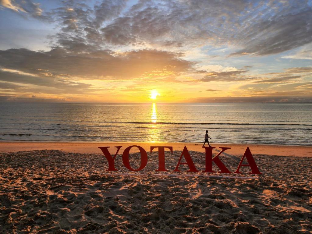 Yotaka Khanom photo 3