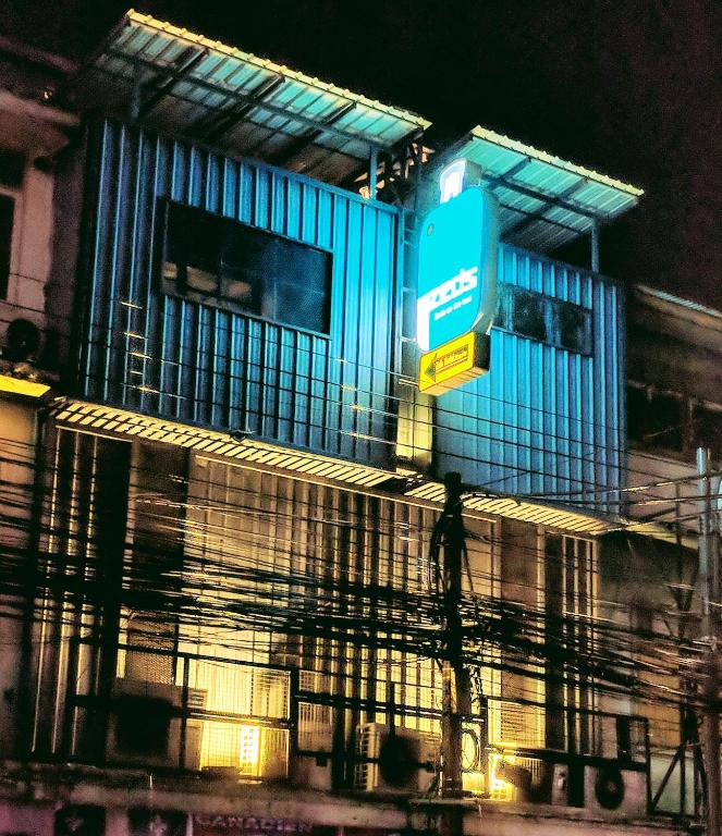 Zeds Hostel Bangkok photo 2