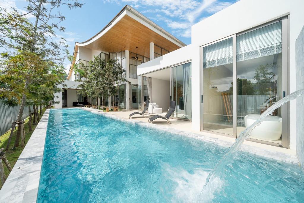 5BR Pool Villa with 20m Private Pool near Laguna Phuket - Trinity Villa by Warm Plus photo 2