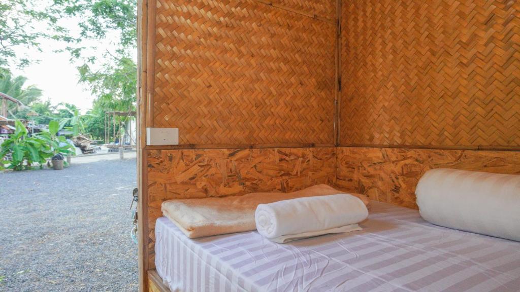 Samui Circus Studio and Ville - Hut Bungalow 1 photo 3