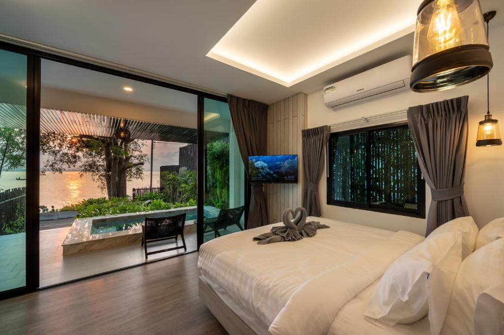 rocco villa photo 2