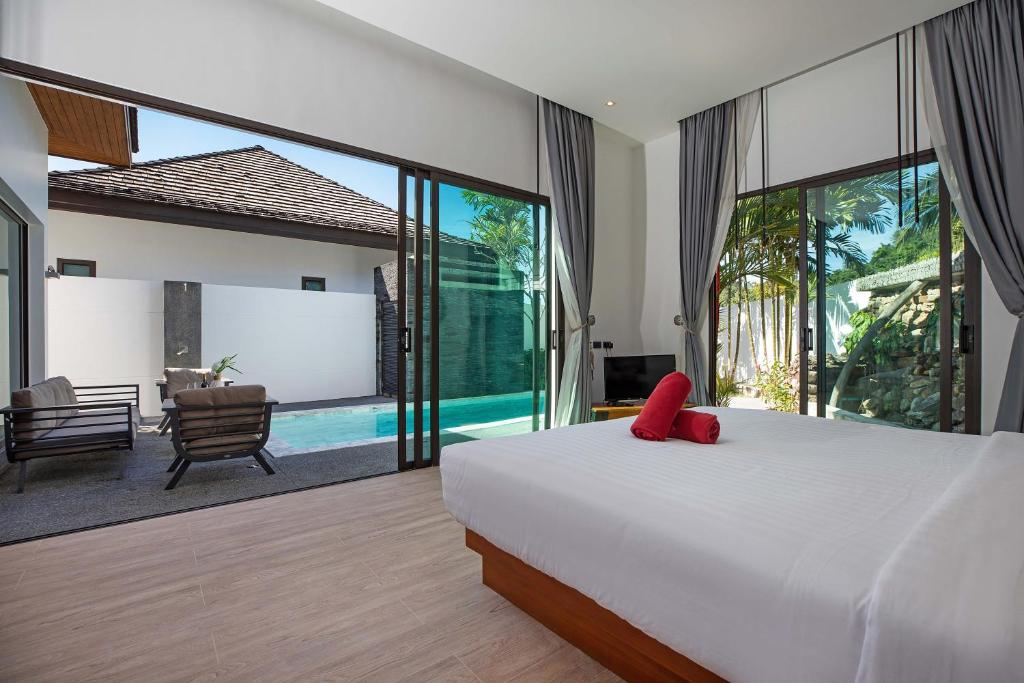 Thai Balinese Villa Rico in Kamala 3BR photo 2