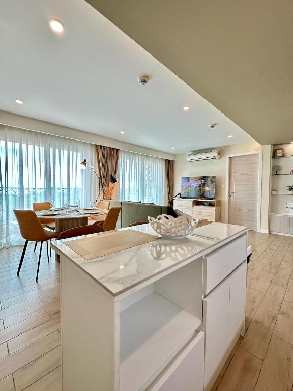 SEVEN SEAS 2 bedroom - Spacious two bedroom apartment with a sea view in Jomtien area photo 3