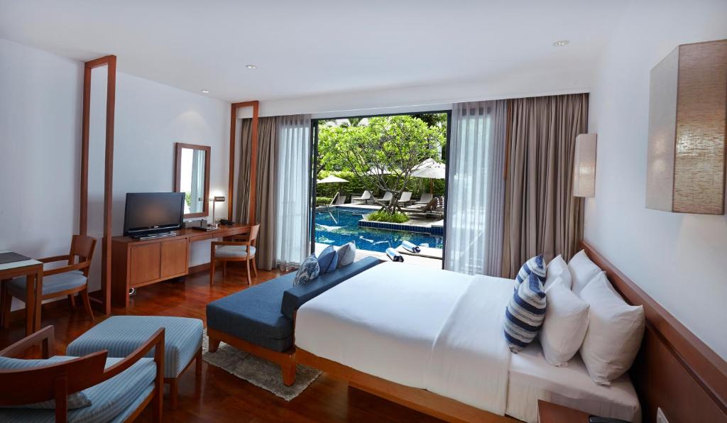 Woodlands Suites Serviced Residences photo 2