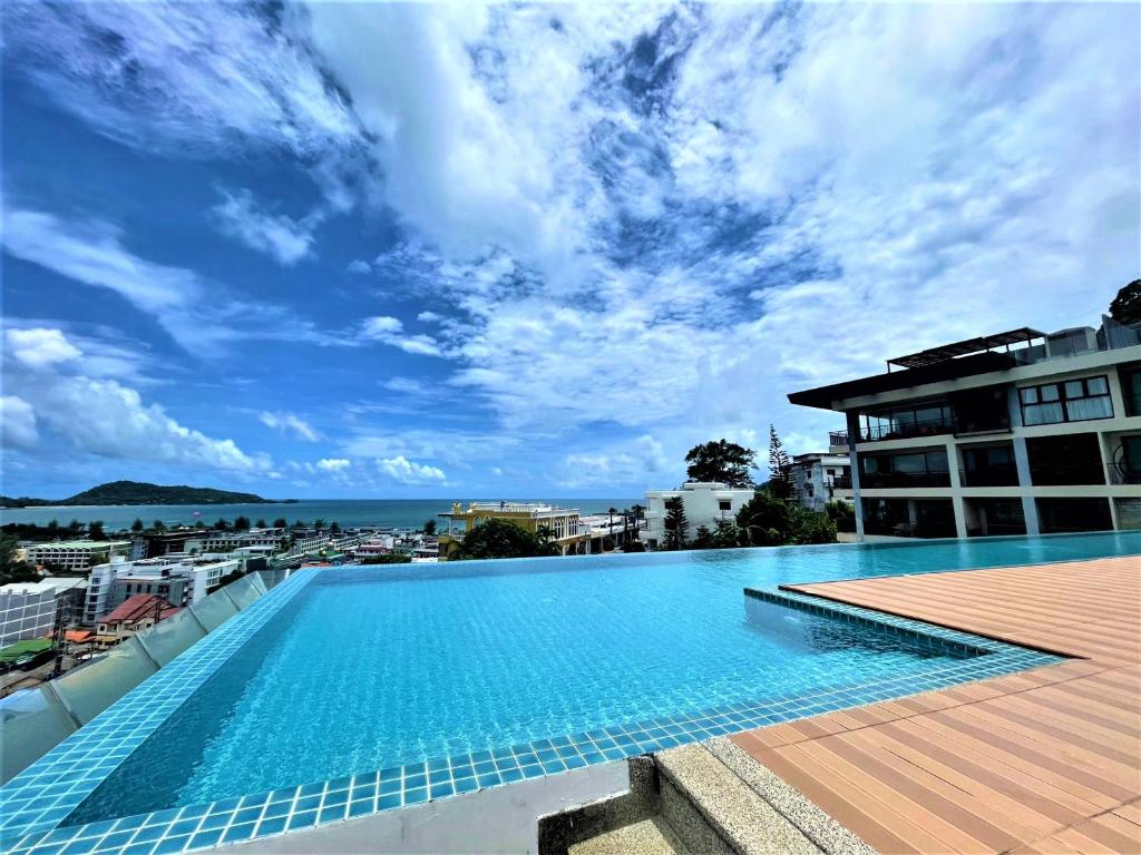 Patong - The Unity Seaview & Mountain Residence photo 2