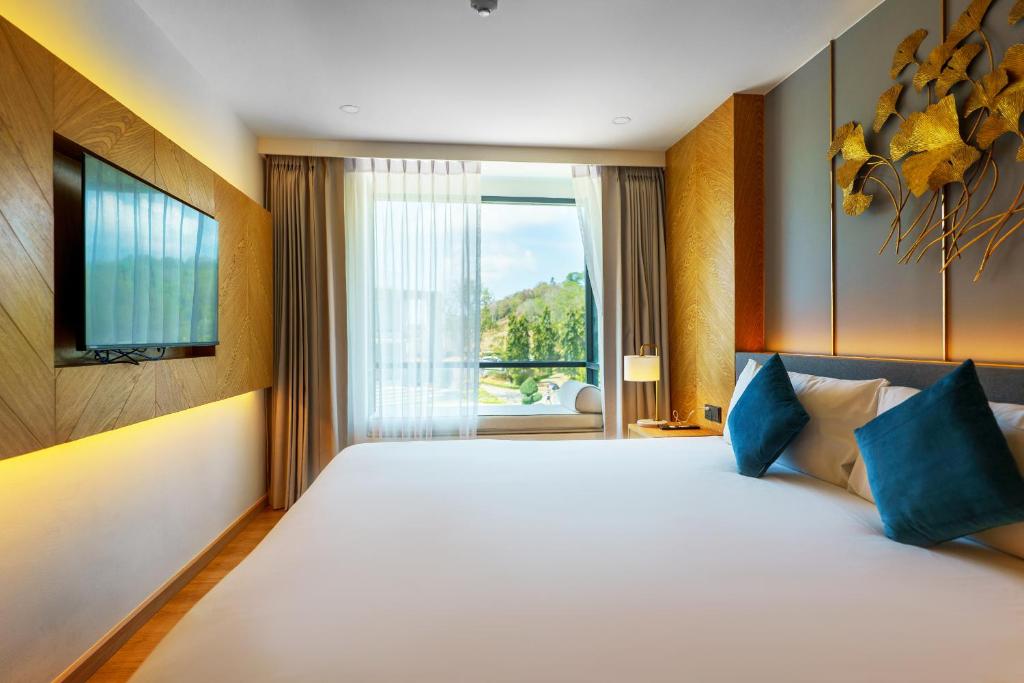 Super 2Bdr Apartament La Vita Rawai Naiharn beach photo 2