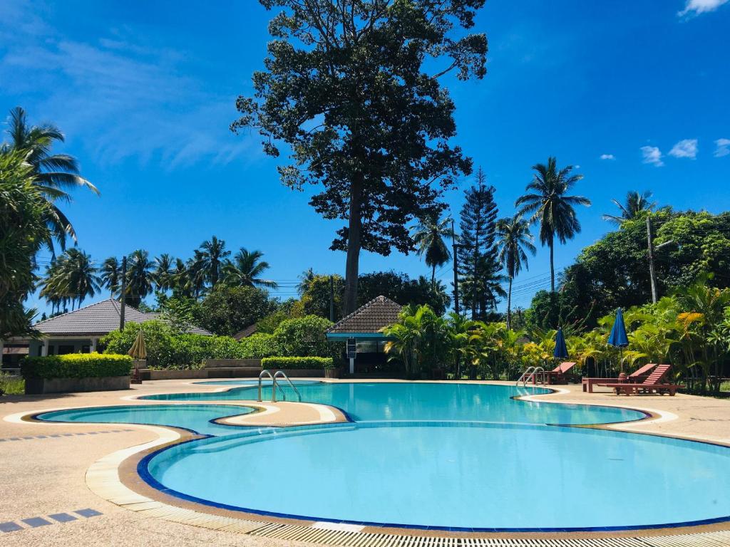 Suan Bankrut Beach Resort photo 3