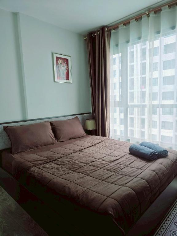 The Base Pattaya Pool View Fast WiFi 5 Min Walk to Beach by Lees Stay photo 2