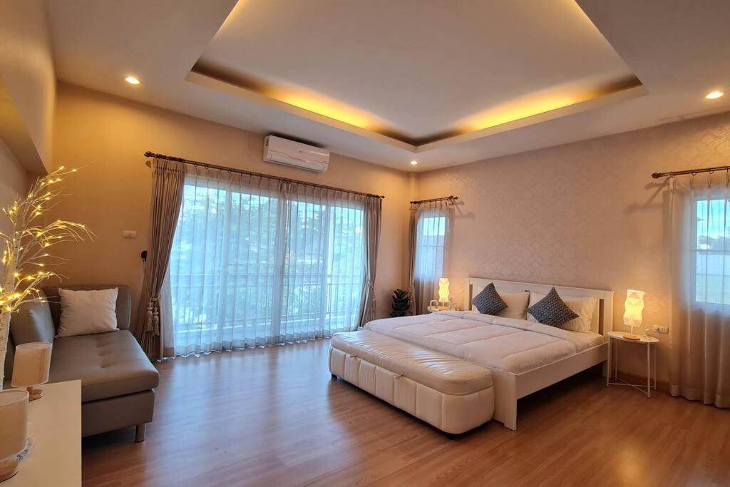 Thai Modern Villa with Salt Pool & Greenery Garden photo 2