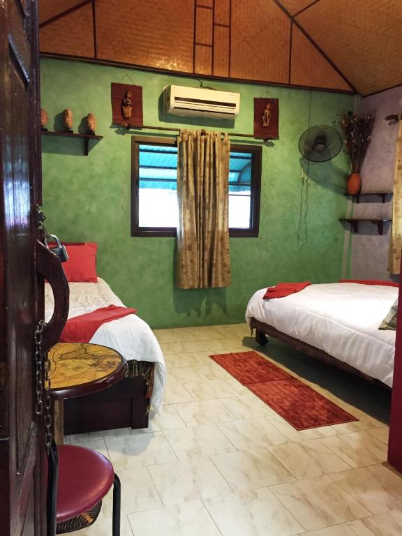 Shanti Lodge Bangkok photo 2