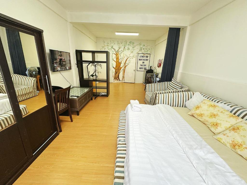 Top Location! 800m MRT Rama9 — photo 1