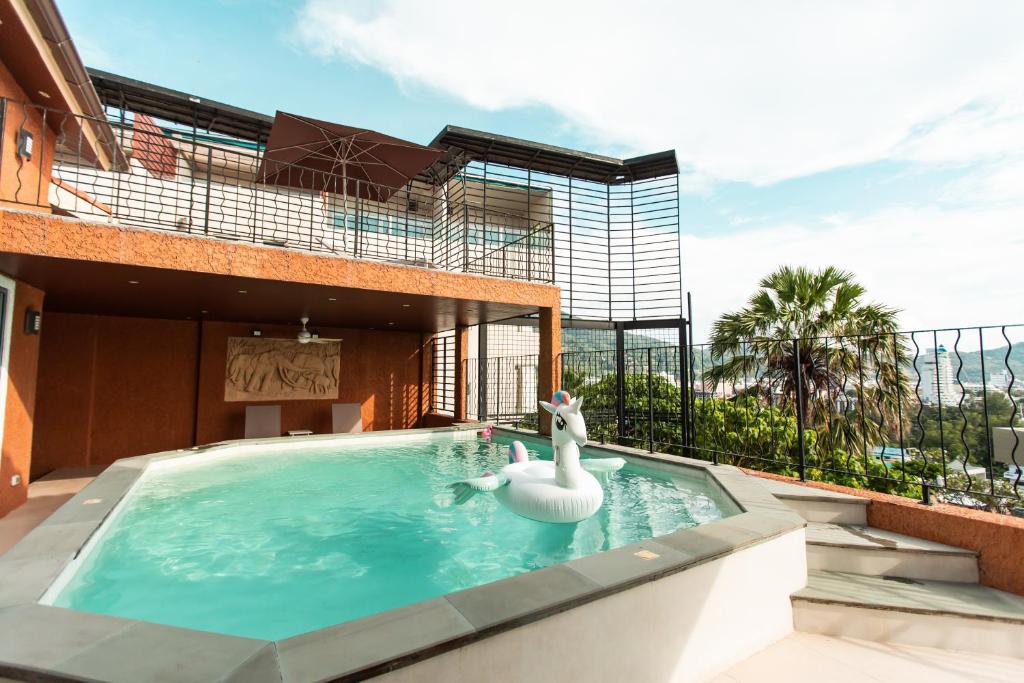 Teetara Villa Patong photo 2