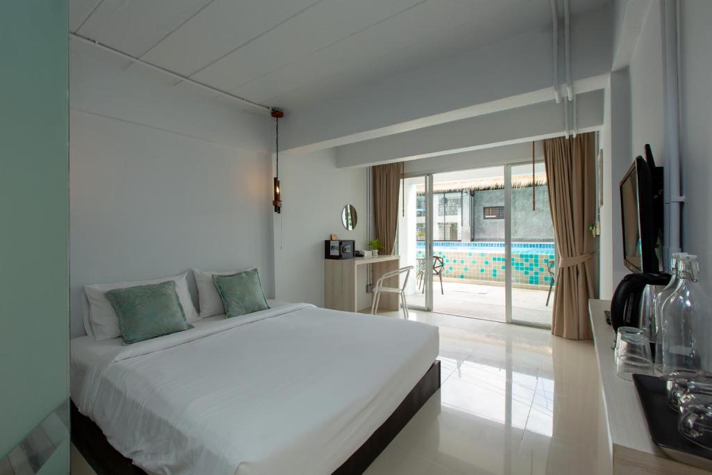 The Nest Resort Patong photo 2