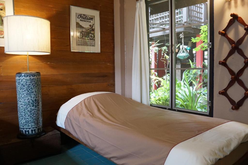 The Riverside Guest House photo 2