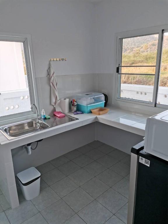 S&F villa photo 3