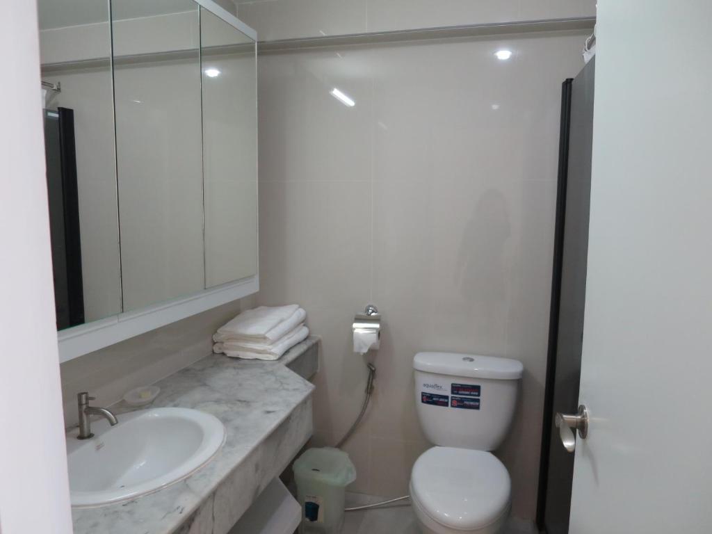 Sunshine Beach Condotel by Lux photo 3