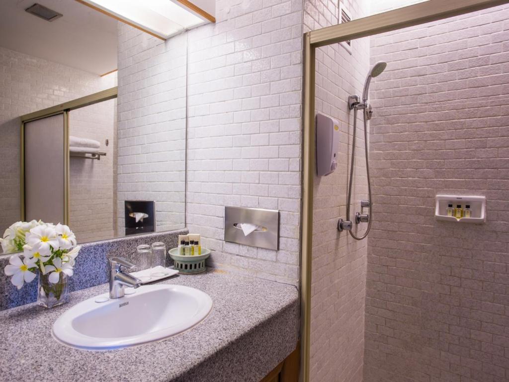Sailom Hotel Hua Hin - SHA Extra Plus photo 3