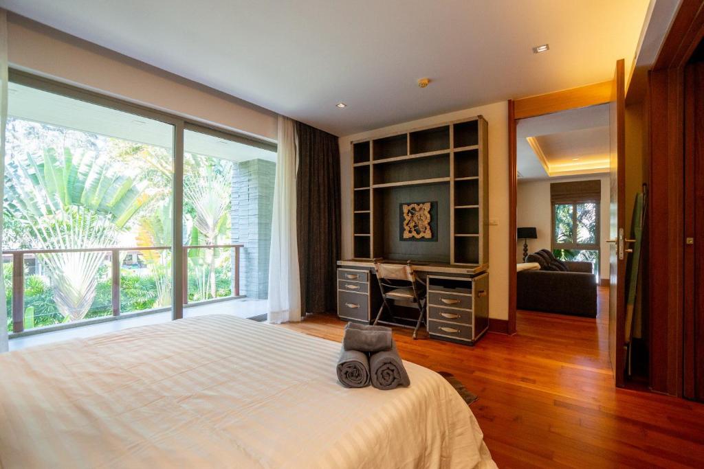 Luxury 3BR Suite at Pearl of Naithon & Beachfront Pool Complex photo 2