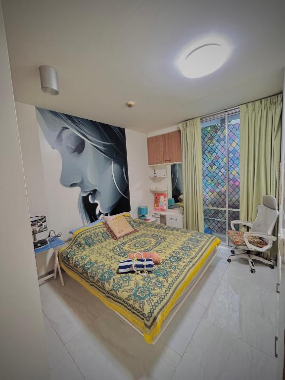 Condo In Bangkok With Pool and Garden photo 2