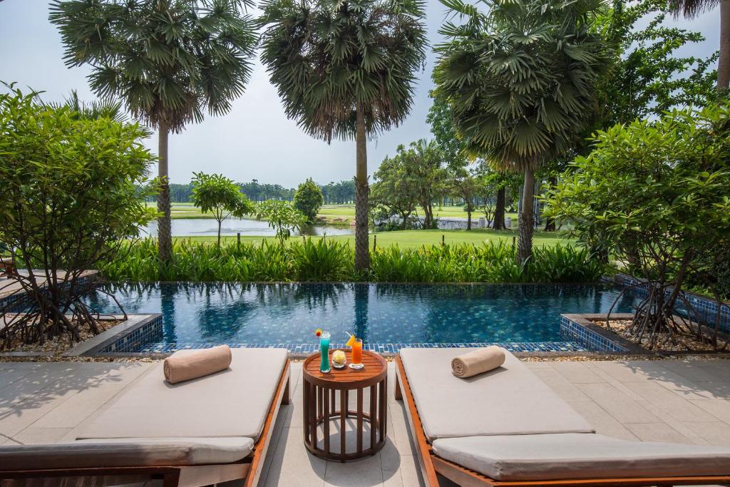 Summit Windmill Golf Suite Hotel at Suvarnabhumi photo 2