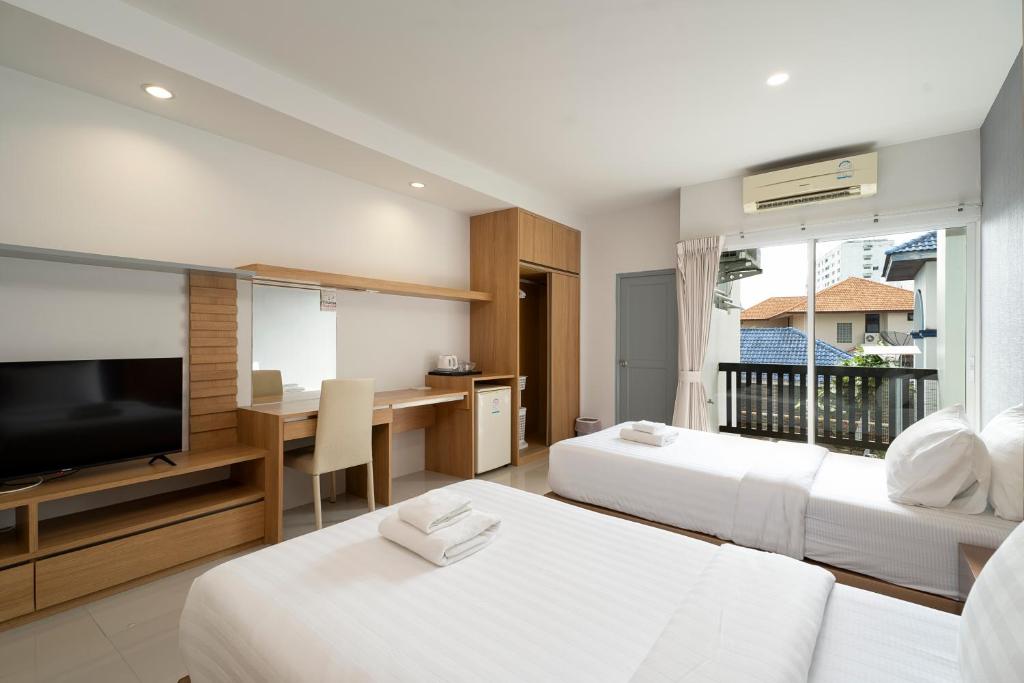 Riski Residence Ngamwongwan photo 2