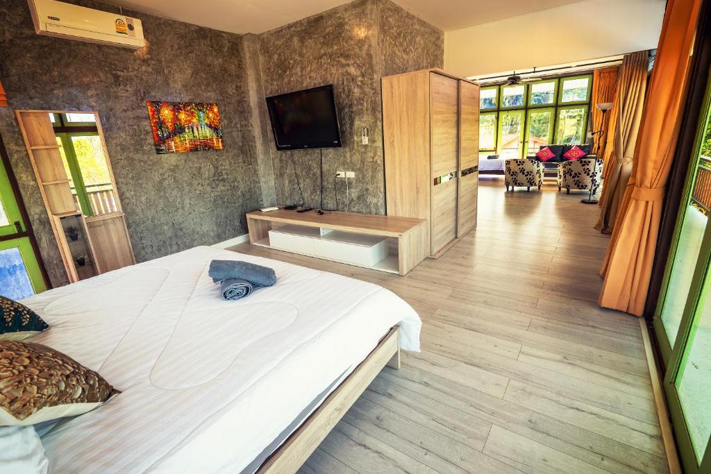 Tonmai Suites photo 3