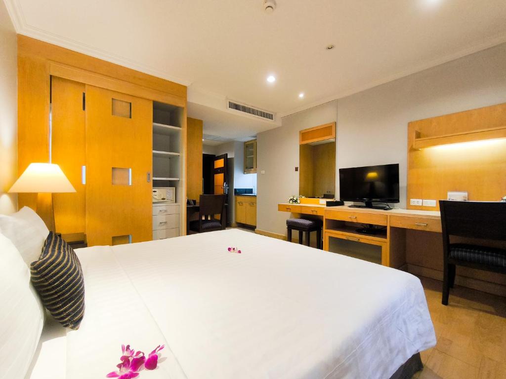 The Key Bangkok Hotel photo 3