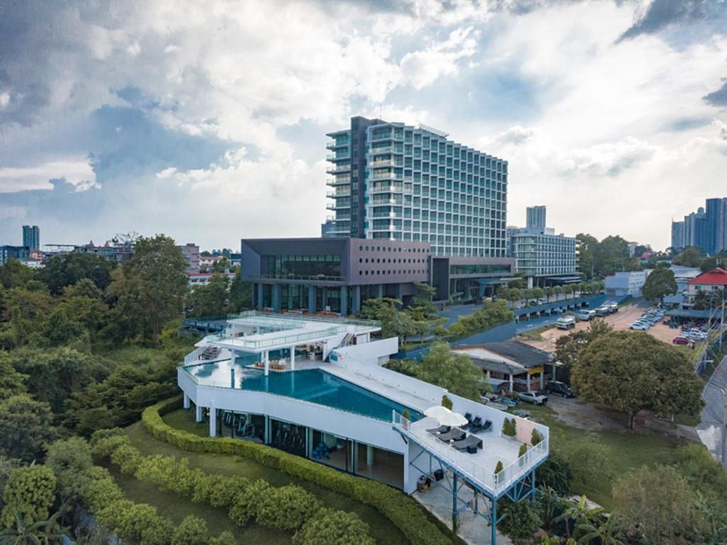 Tsix5 Phenomenal Hotel Pattaya — photo 1
