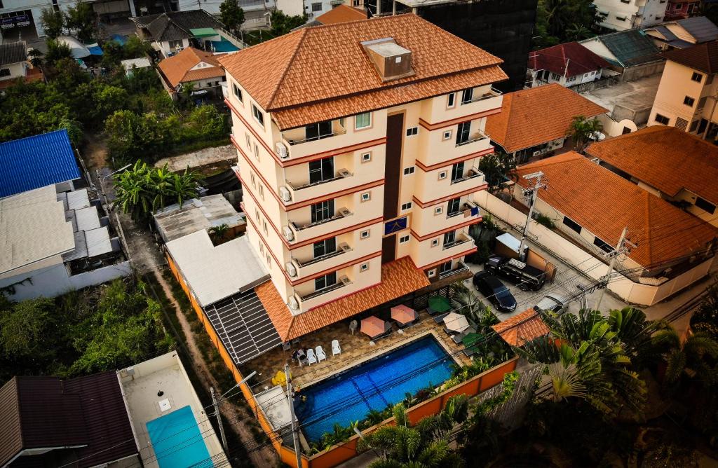 Sky Villa Hua Hin Guesthouse - Adults-Only photo 2