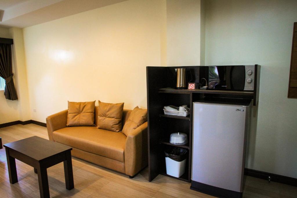 Sky Villa Hua Hin Guesthouse - Adults-Only photo 3